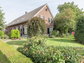 Гостиница Cozy Holiday Home With Garden in Sint Anthonis Netherlands  Синт-Антонис